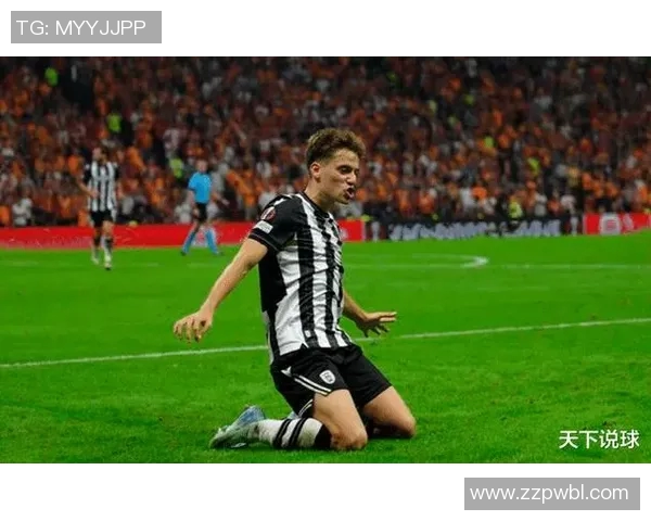 塞萨洛尼基与巴萨尔的激烈对决揭示足球战术与团队合作的重要性 塞萨洛尼基与巴萨尔的激烈对决揭示足球战术与团队合作的重要性