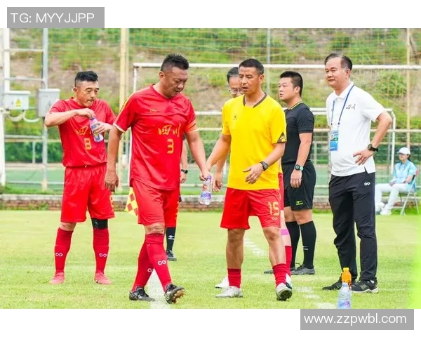 成都足球队荣登全国足球耐力排行榜第十名展现强大体能实力 成都足球队荣登全国足球耐力排行榜第十名展现强大体能实力