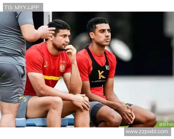 重庆羽毛球队与上海羽毛球队赛后复盘分析比赛节奏与战术对比 重庆羽毛球队与上海羽毛球队赛后复盘分析比赛节奏与战术对比