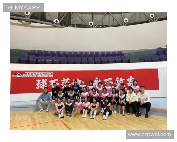 重庆排球队团队协作引发热议球员间配合与默契的争论不断升级 重庆排球队团队协作引发热议球员间配合与默契的争论不断升级