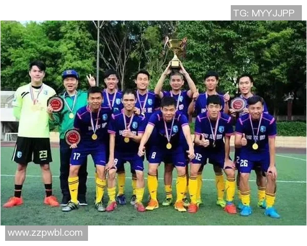 广州乒乓球队在杯赛积分榜上以74分稳居第一名展现强劲实力 广州乒乓球队在杯赛积分榜上以74分稳居第一名展现强劲实力